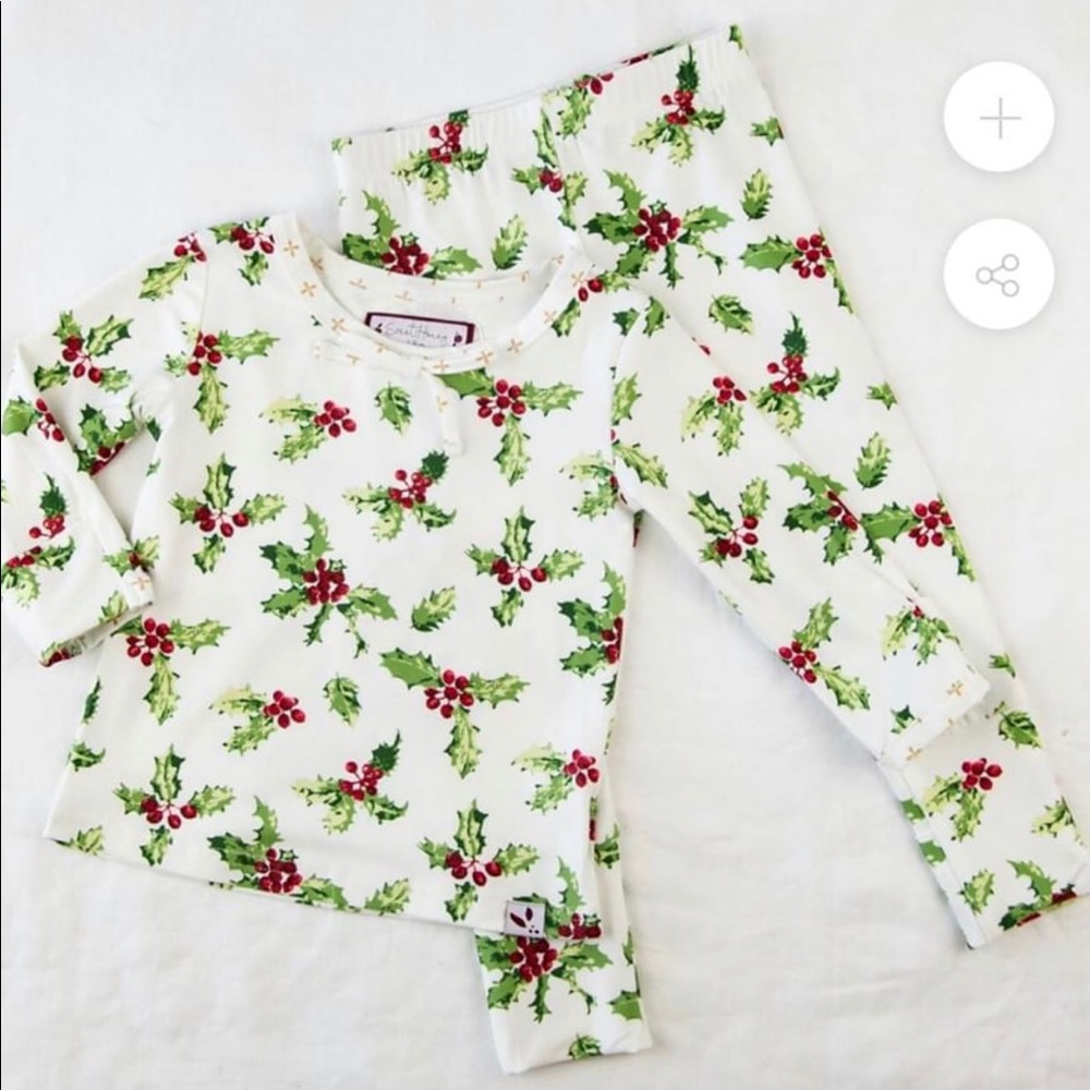 NWT- Sweet Honey newborn-3mo. (Holly Christmas)
